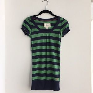 AE Navy & Green Puff Sleeve Tee